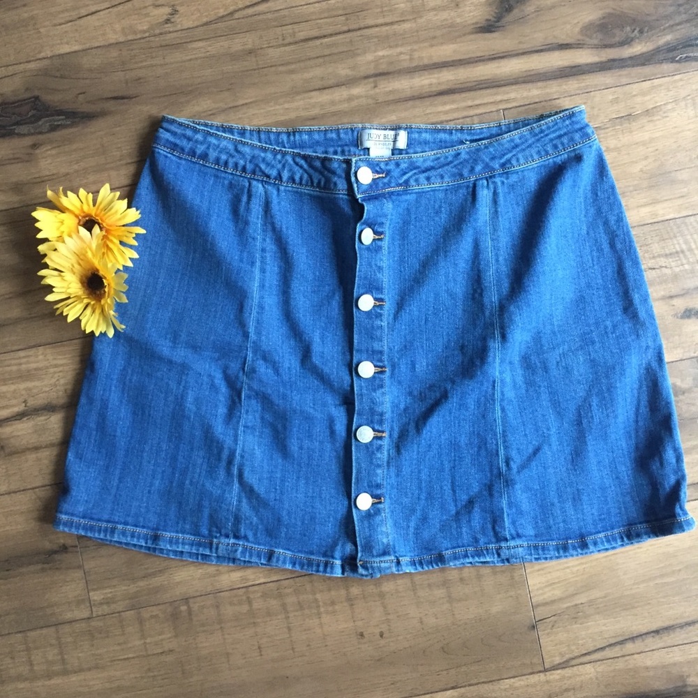Women’s Button-down Denim Skirt